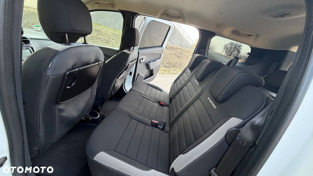 Dacia Lodgy 1.3 TCe Stepway S&S - 24