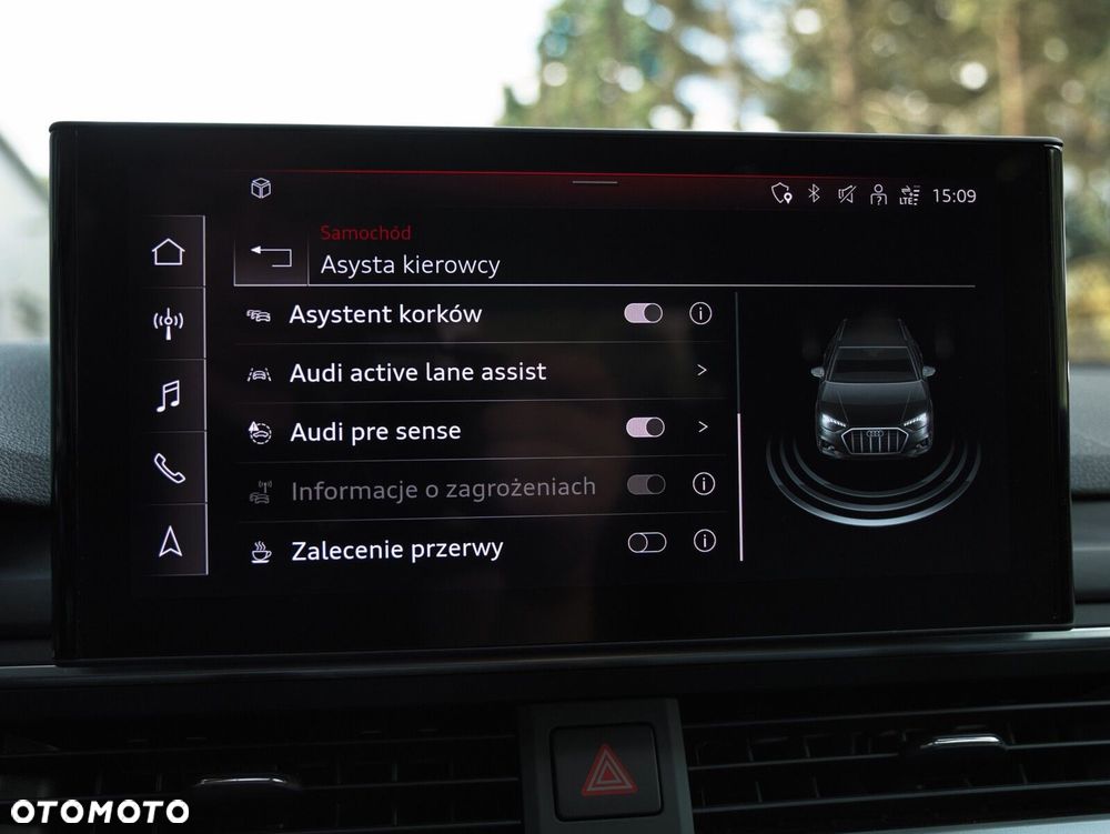 Audi A4 Allroad - 32
