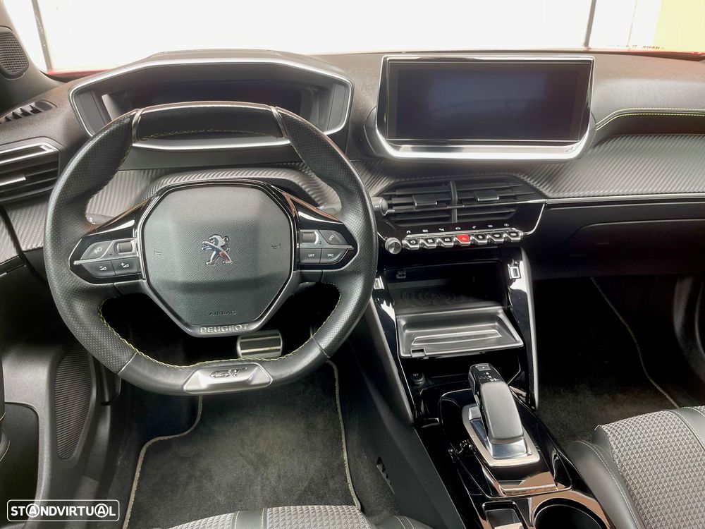 Peugeot e-2008 GT Pack - 9