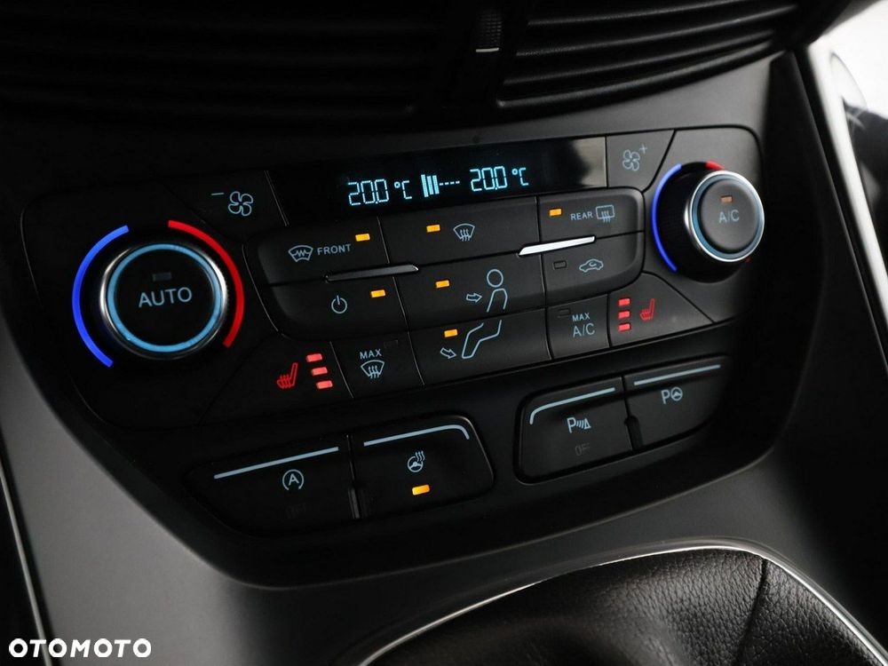 Ford Kuga 1.5 EcoBoost 2x4 ST-Line - 28