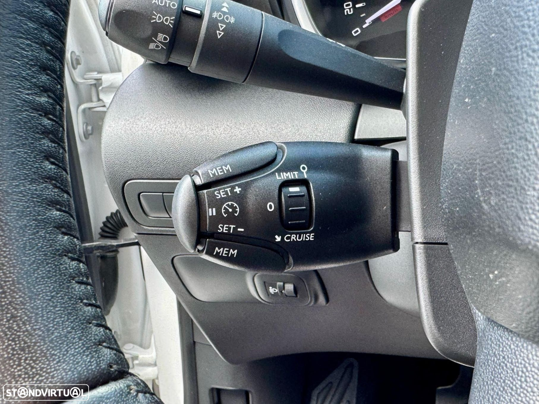 Citroën C3 Aircross 1.6 BlueHDi Shine - 16