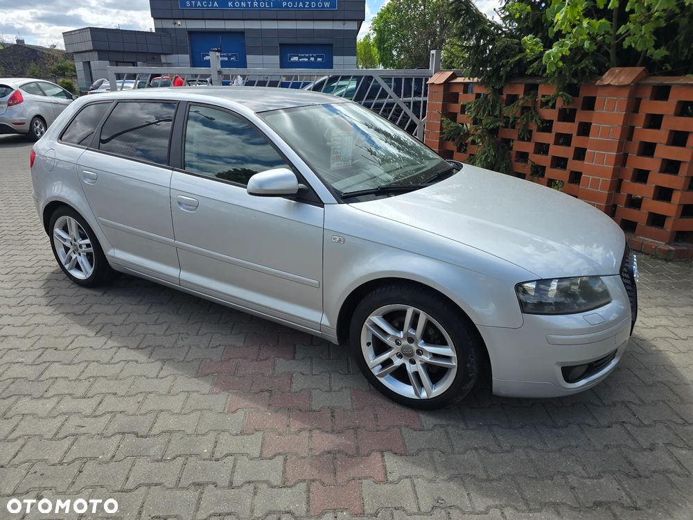 Audi A3 Sportback 1.4 TFSI Ambiente - 4