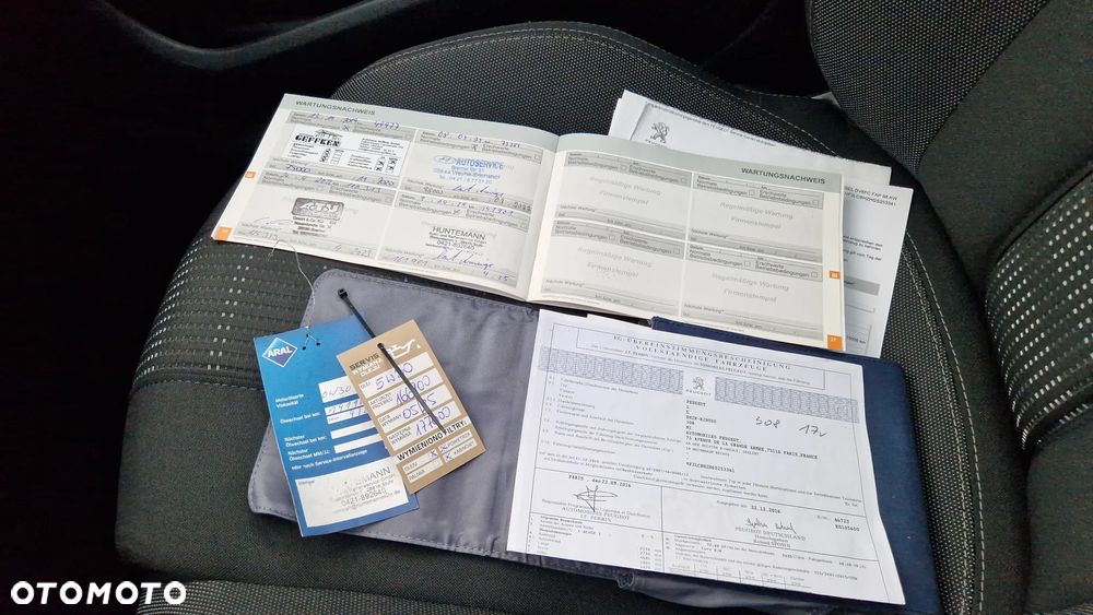 Peugeot 308 SW 1.6 BlueHDi Allure S&S - 37