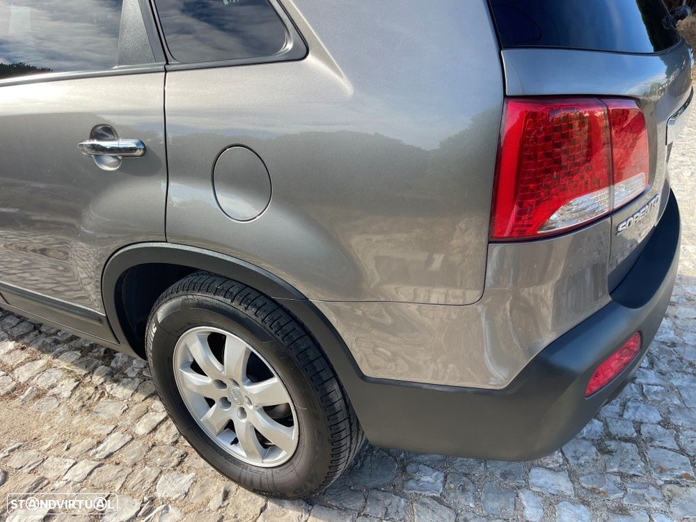 Kia Sorento 2.2 CRDi EX - 12