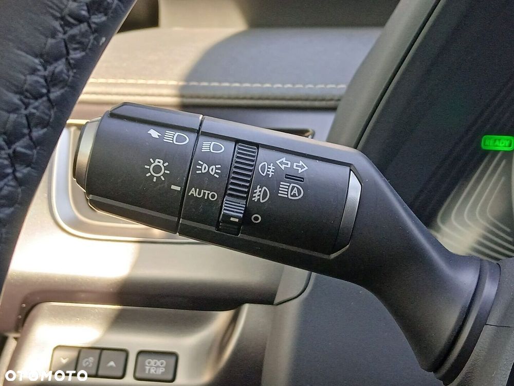 Lexus UX 250h GPF F Sport Design 2WD - 33