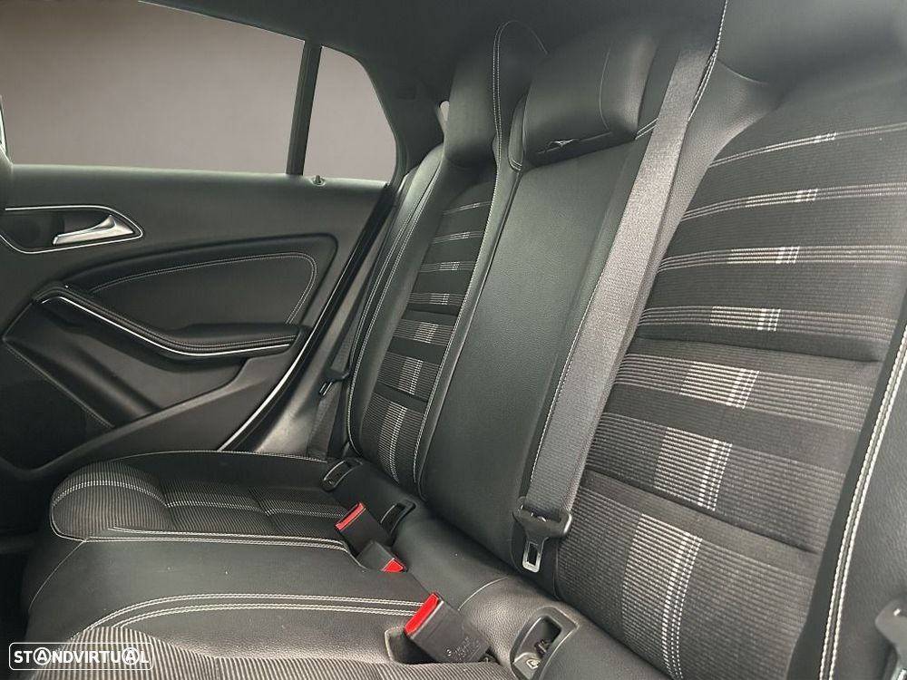 Mercedes-Benz CLA 180 d Shooting Brake - 15