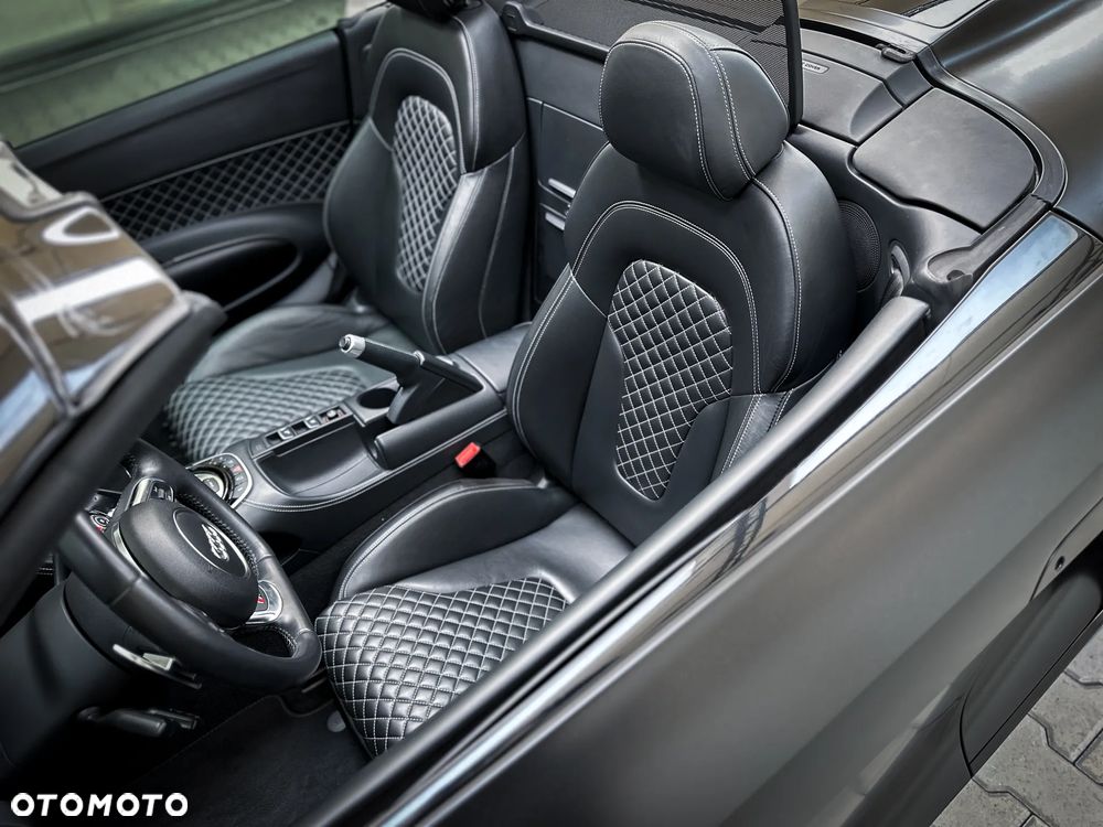 Audi R8 Spyder - 27