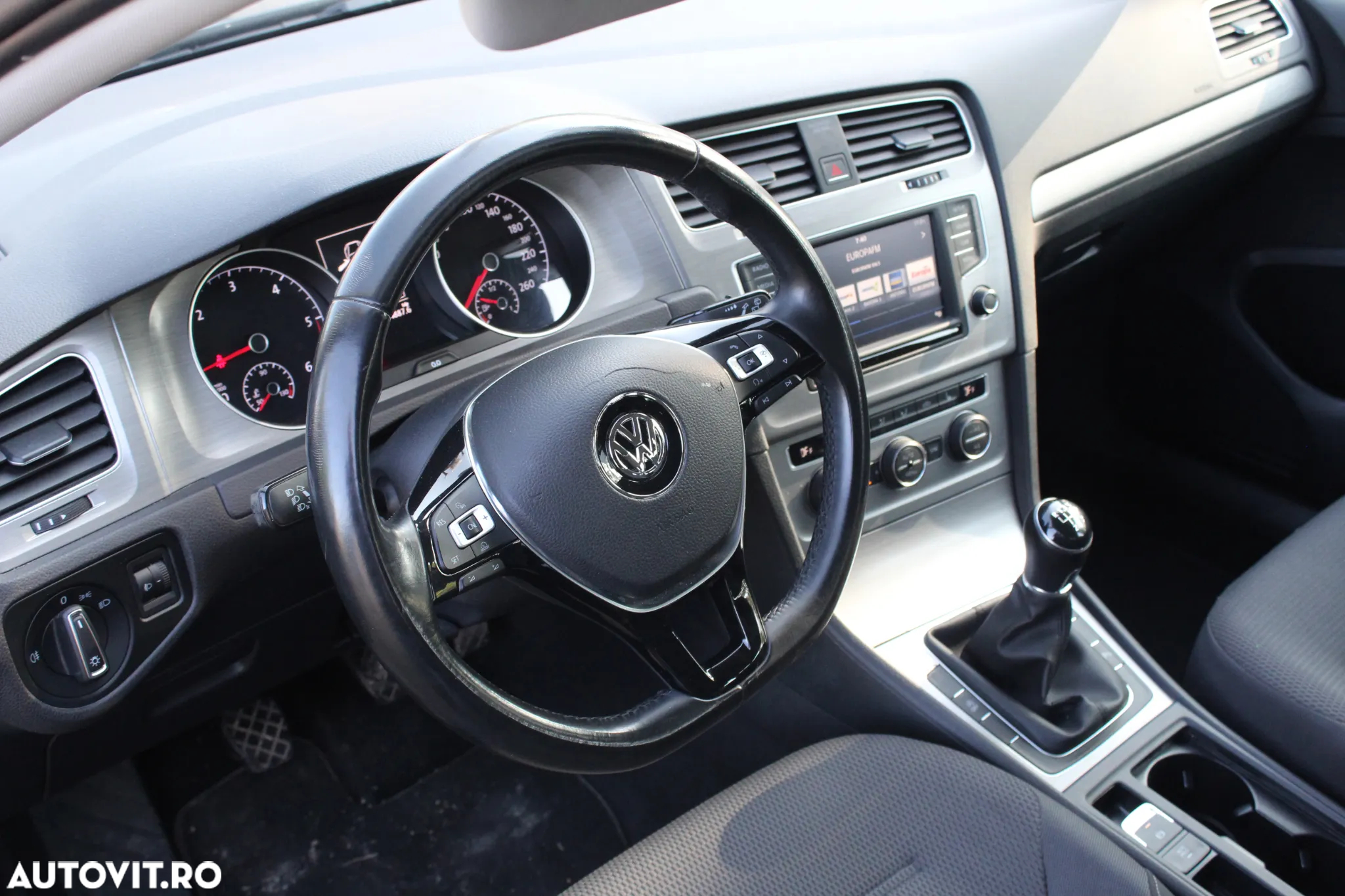 Volkswagen Golf 1.6 TDI DPF BMT Comfortline - 14
