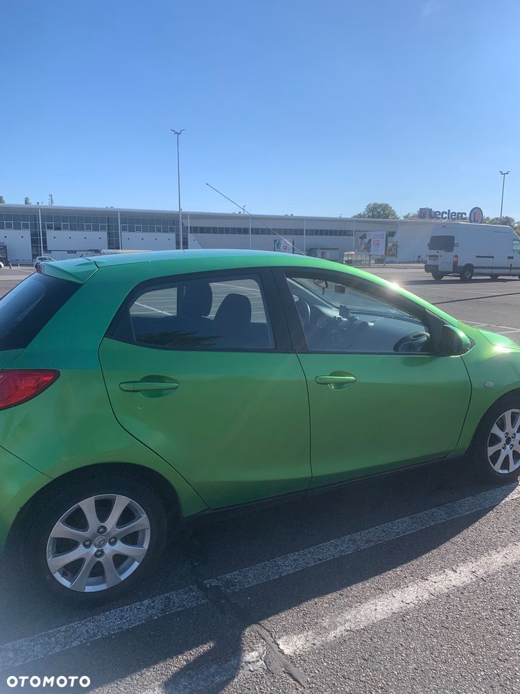 Mazda 2 - 5