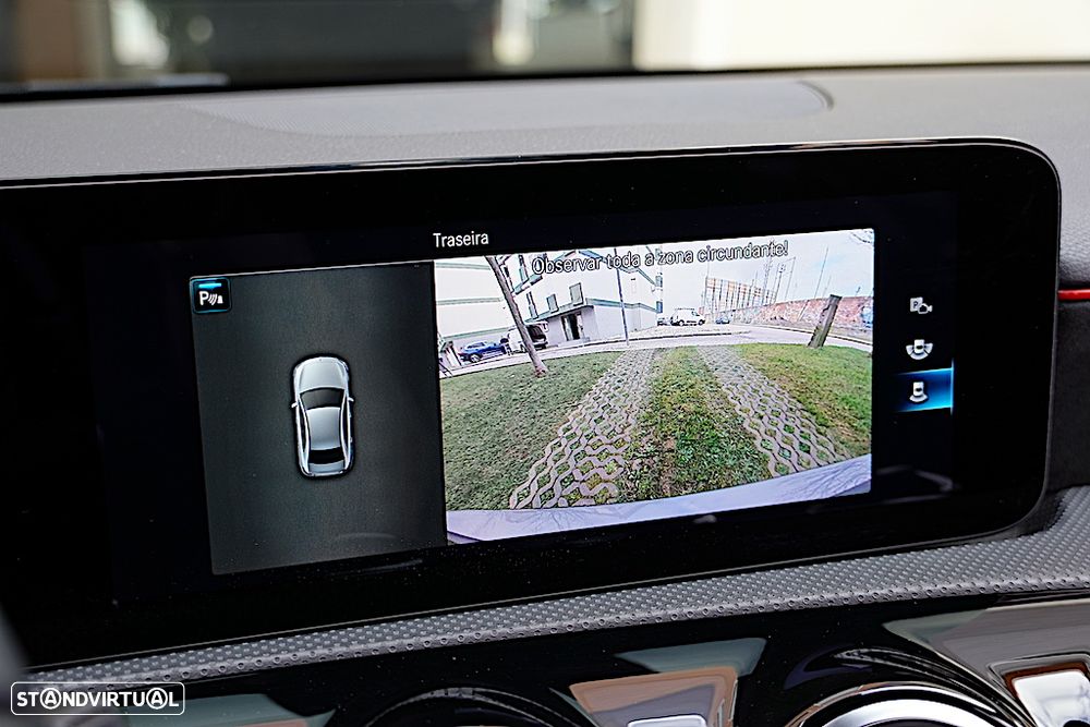 Mercedes-Benz A 250 Limousine e AMG Line - 38