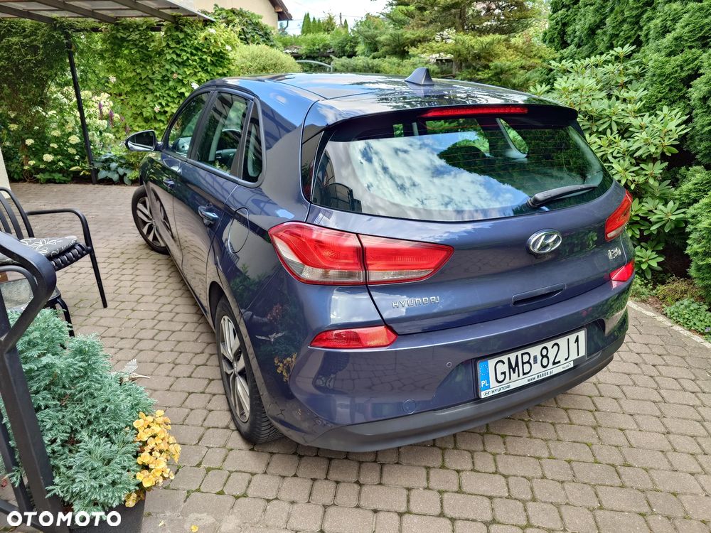 Hyundai i30 1.4 Premiere Comfort - 4