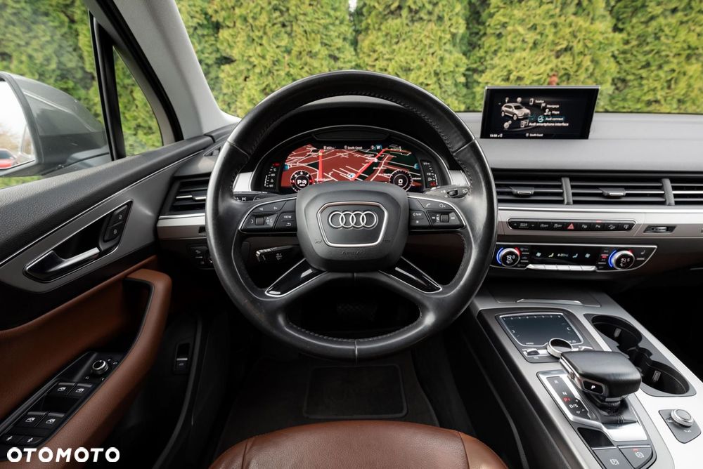 Audi Q7 - 11