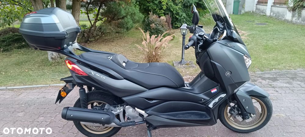 Yamaha X-max - 1