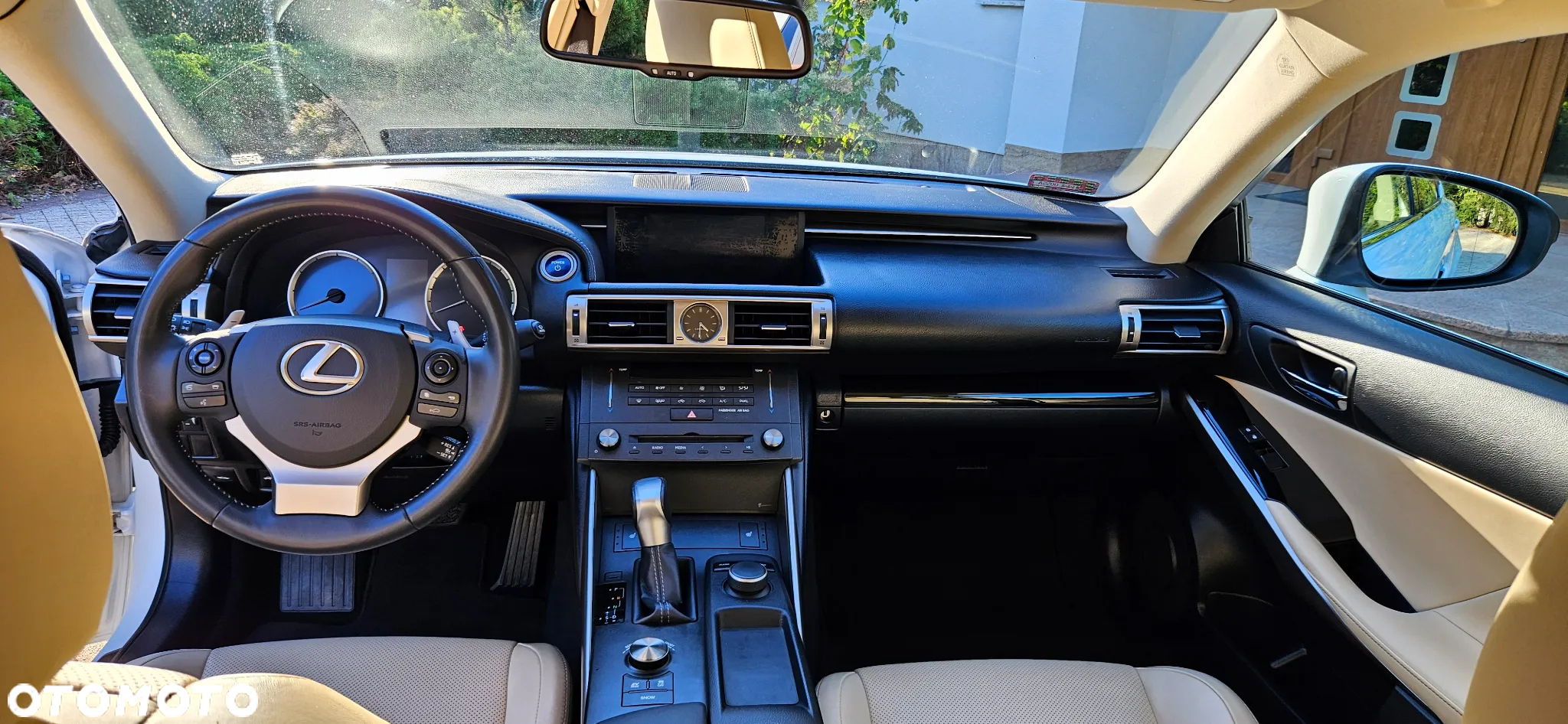 Lexus IS ver-300h-elegance - 13