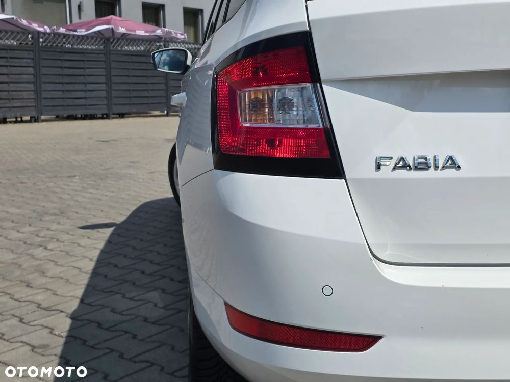 Skoda Fabia 1.0 TSI Ambition - 8