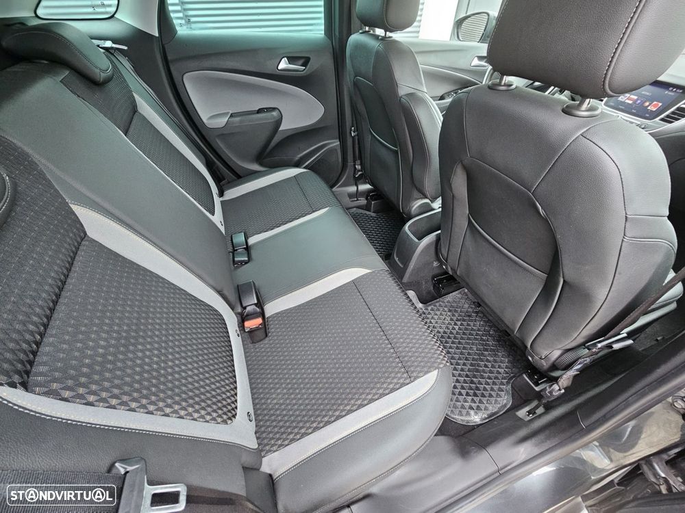 Opel Crossland X 1.2 T Innovation - 24