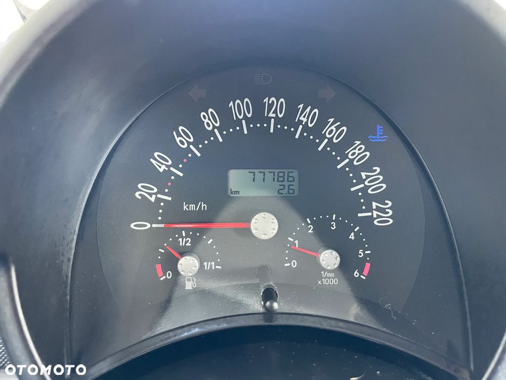 Volkswagen New Beetle Cabriolet 1.4 Freestyle - 17