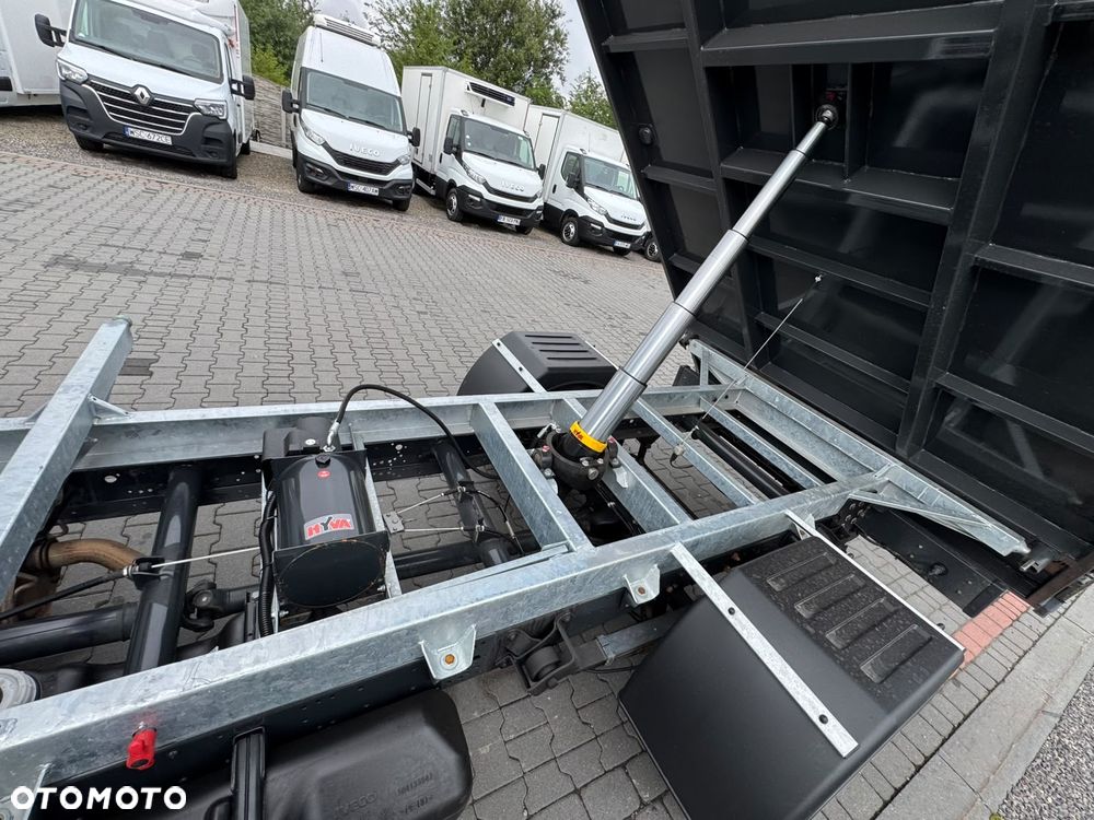 Iveco 35C14,,35C16,,35C18,,50C15,,50C17,,50C18 KIPER WYWROT 3 STR 2,3 SILNIK - 11