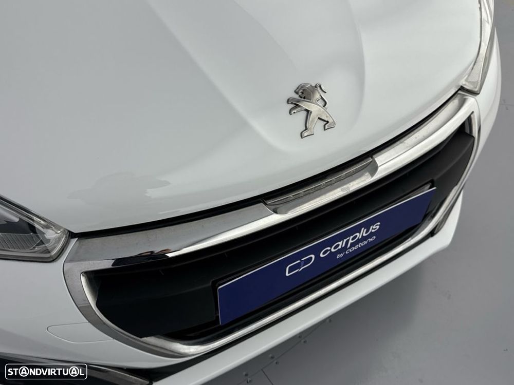 Peugeot 208 1.2 PureTech Allure - 24