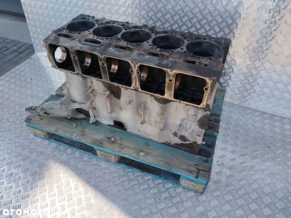 BLOK SILNIKA SCANIA 9L DC 09 OC 09 - 4