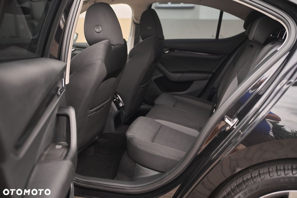 Skoda Octavia 2.0 TDI Ambition DSG - 25