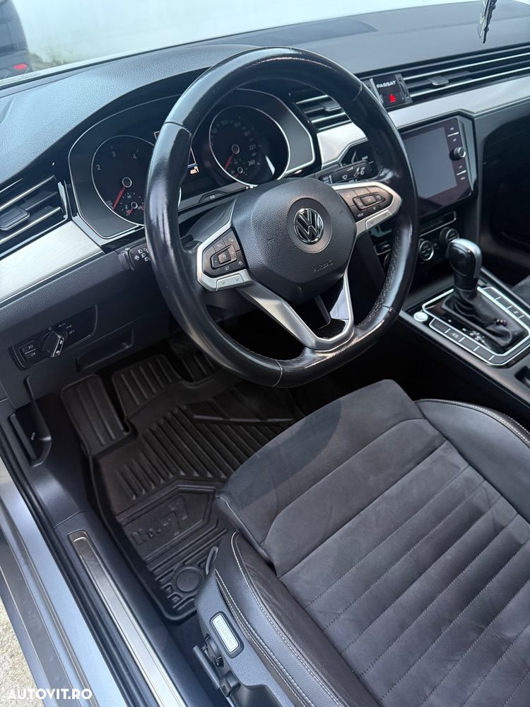Volkswagen Passat 2.0 TDI DSG Highline - 8