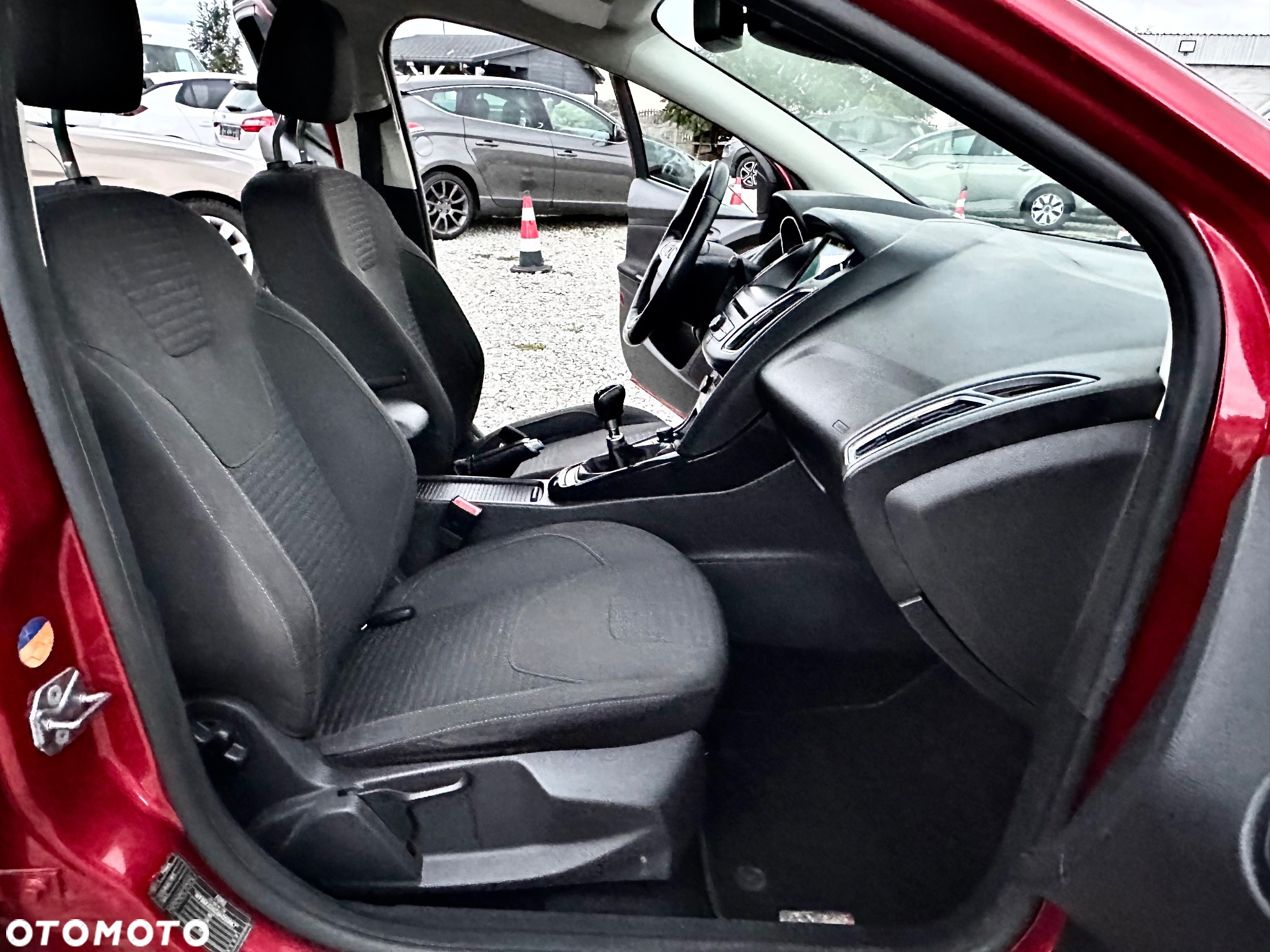 Ford Focus Turnier 1.5 EcoBoost Start-Stopp-System Titanium - 10