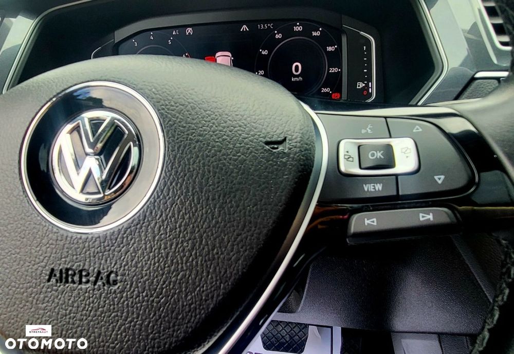 Volkswagen Tiguan - 24
