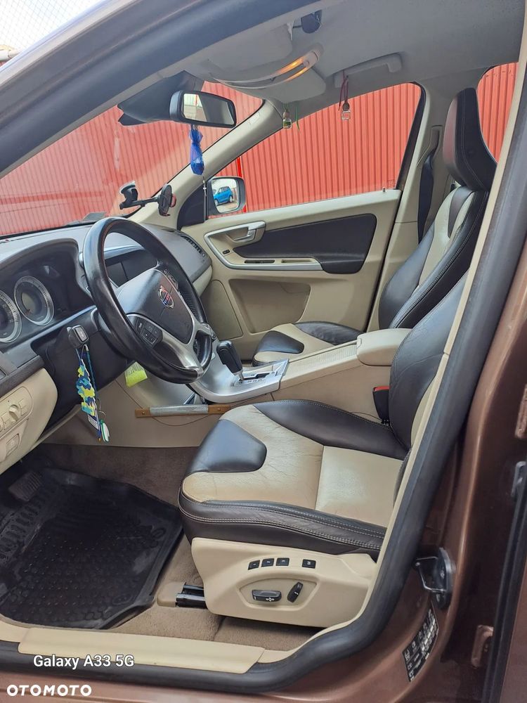 Volvo XC 60 - 6