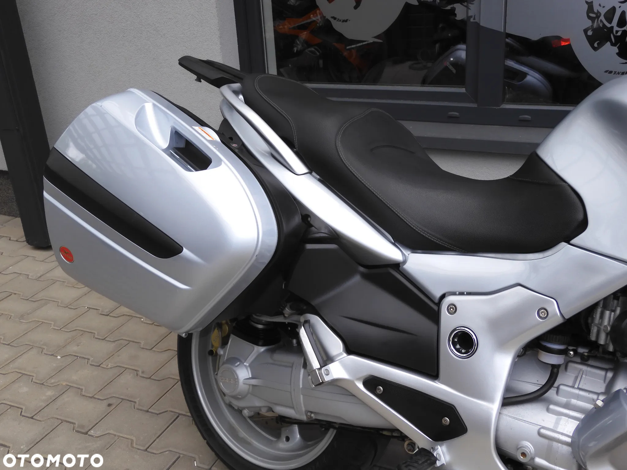 Moto Guzzi Norge - 10