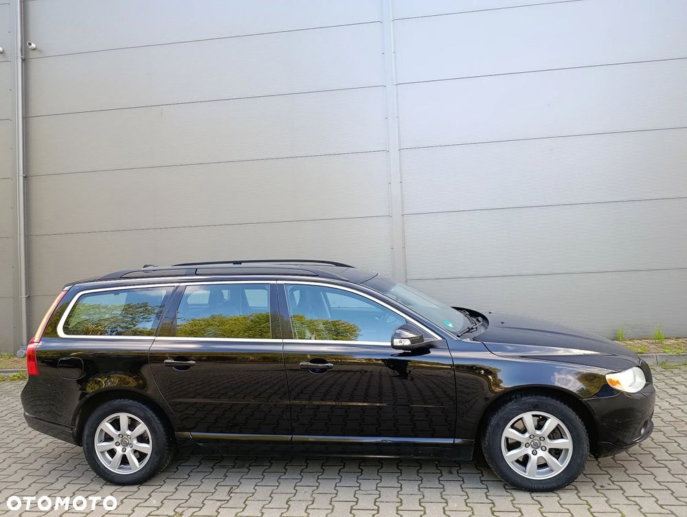 Volvo V70 2.5T Momentum - 7
