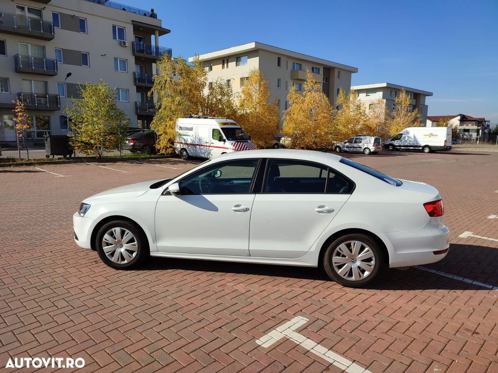 Volkswagen Jetta 1.2 TSI Trendline - 5