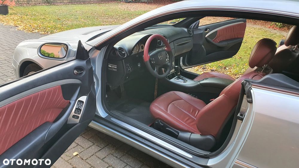 Mercedes-Benz CLK - 22