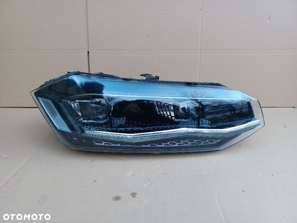 Full Led przedni prawy VW Polo VI 6 lampa 2G1941036B