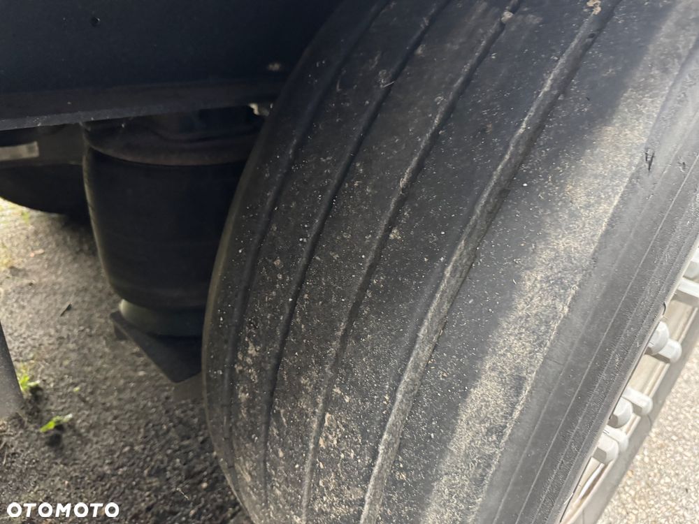 Wielton STANDARD / SAF / PODNOSZONY DACH / FIRANKA / OŚ PODNOSZONA - 9