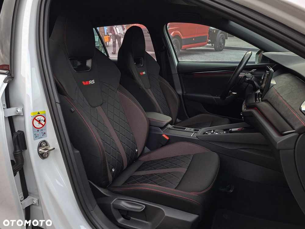 Skoda Octavia 2.0 TDI RS DSG - 16