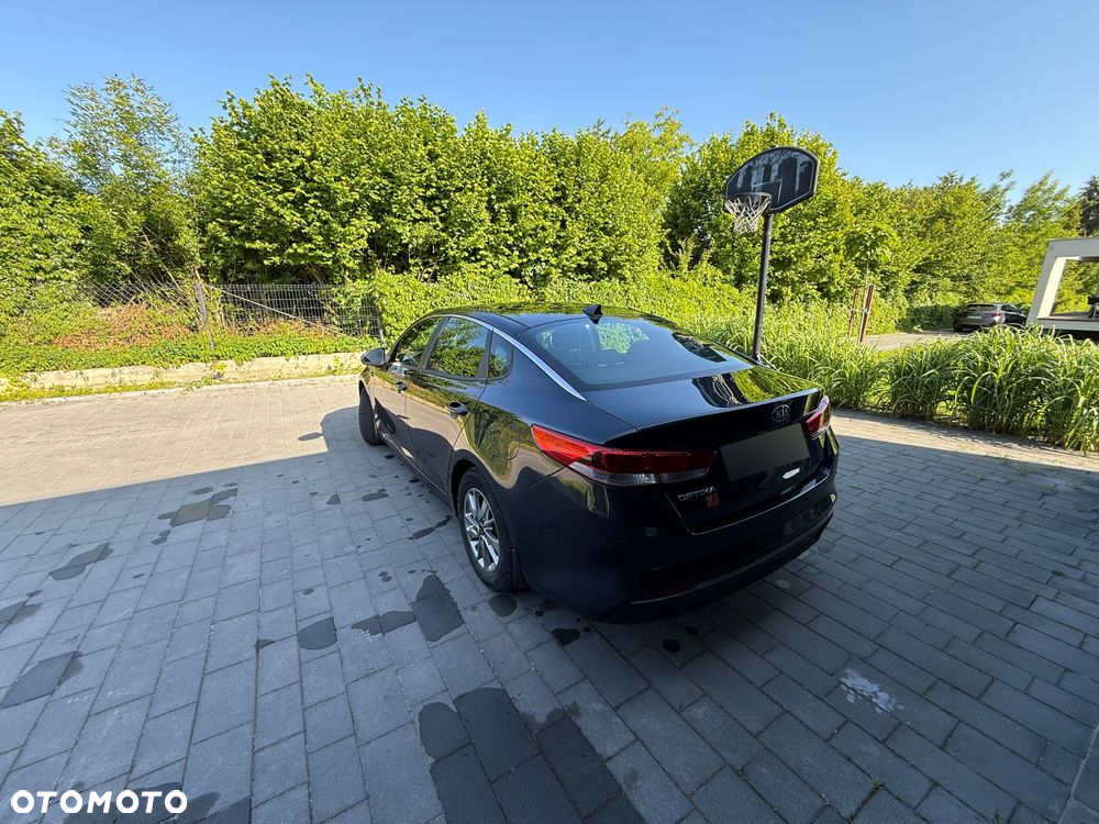 Kia Optima 2.0 M - 7