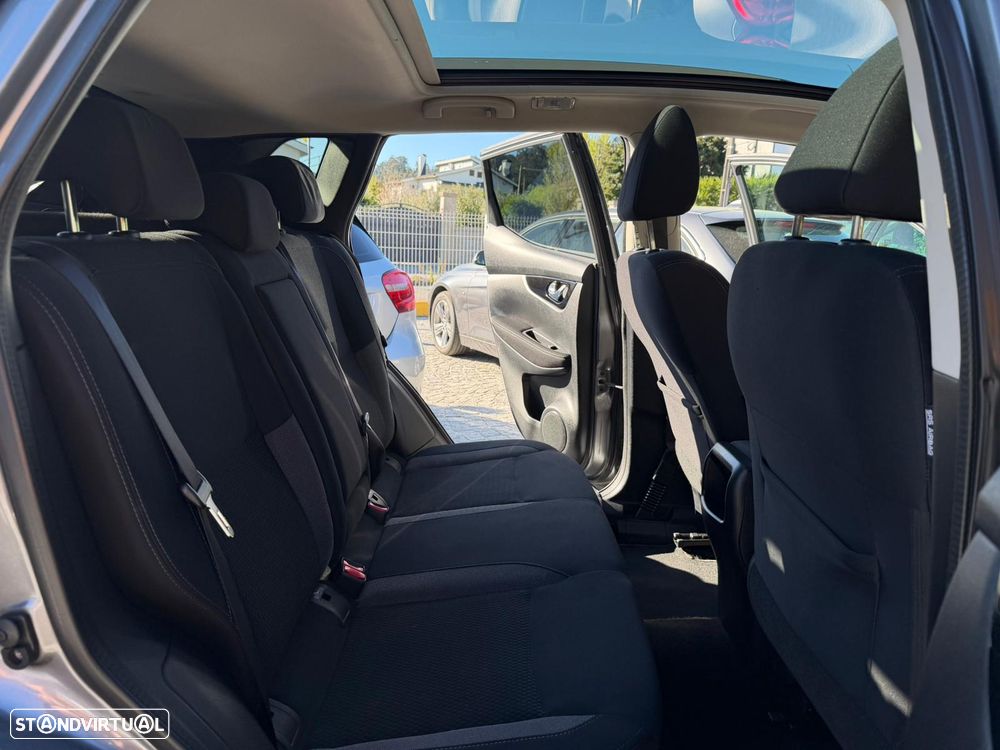 Nissan Qashqai 1.5 dCi N-Connecta Business - 8