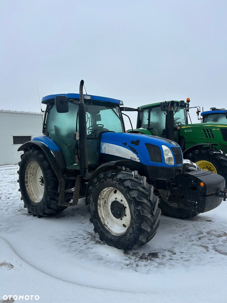 New Holland TS135A - 1