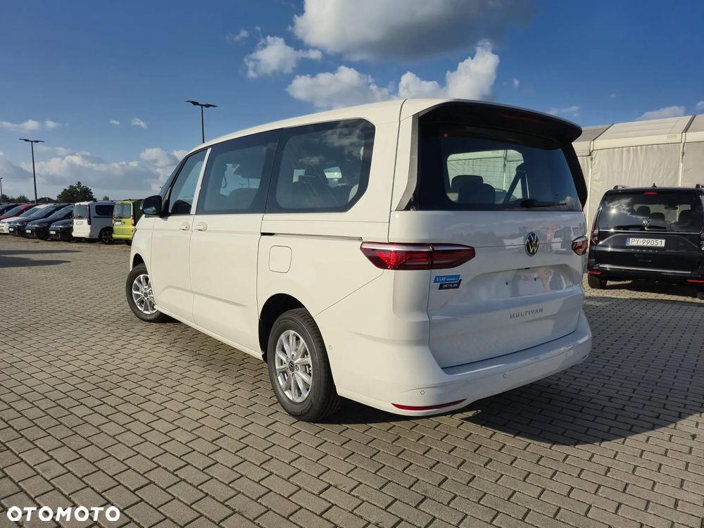 Volkswagen Multivan - 7