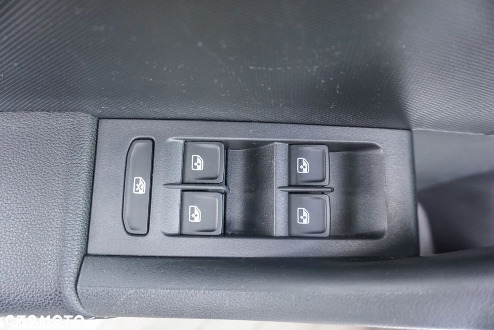 Skoda RAPID 1.0 TSI Ambition - 22