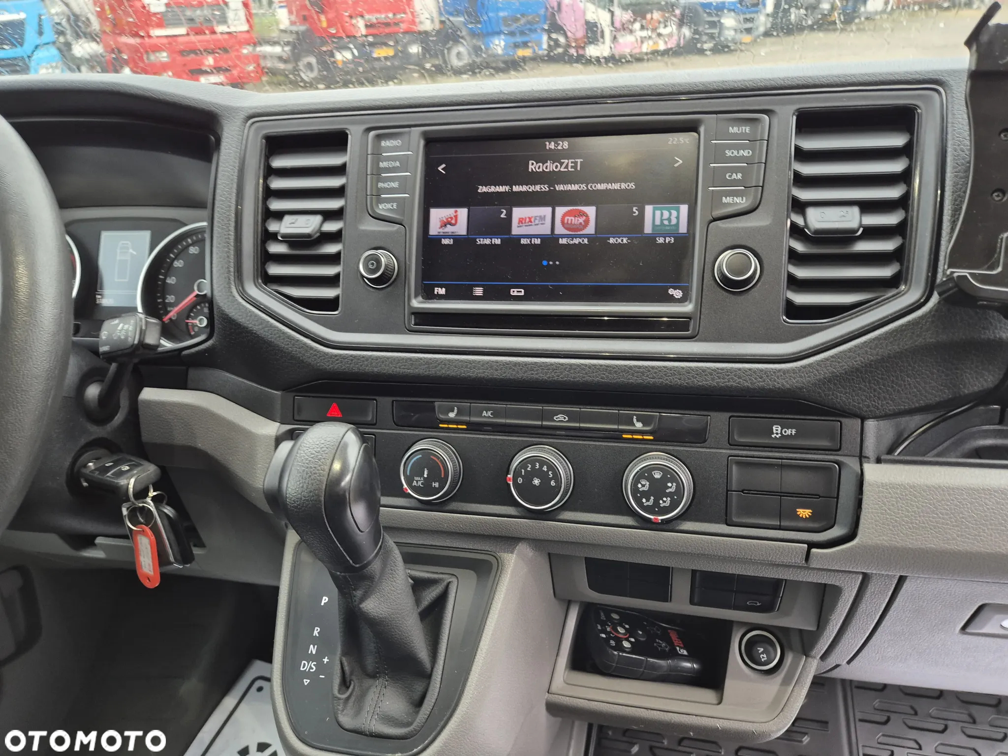 MAN TGE 3.180 DSG 4Motion / 4X4 / CHŁODNIA MITSUBISHI / WINDA ZEPRO 750KG / WEBASTO / BEZWYPADKOWY / 8 EUROPALET / STAN IDEALNY / RZADKOŚĆ NA RYNKU! - 24