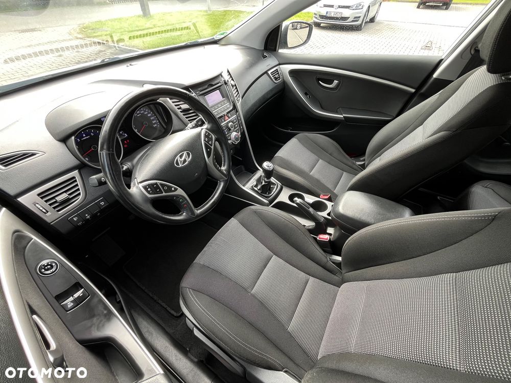 Hyundai i30 blue 1.4 Classic - 5