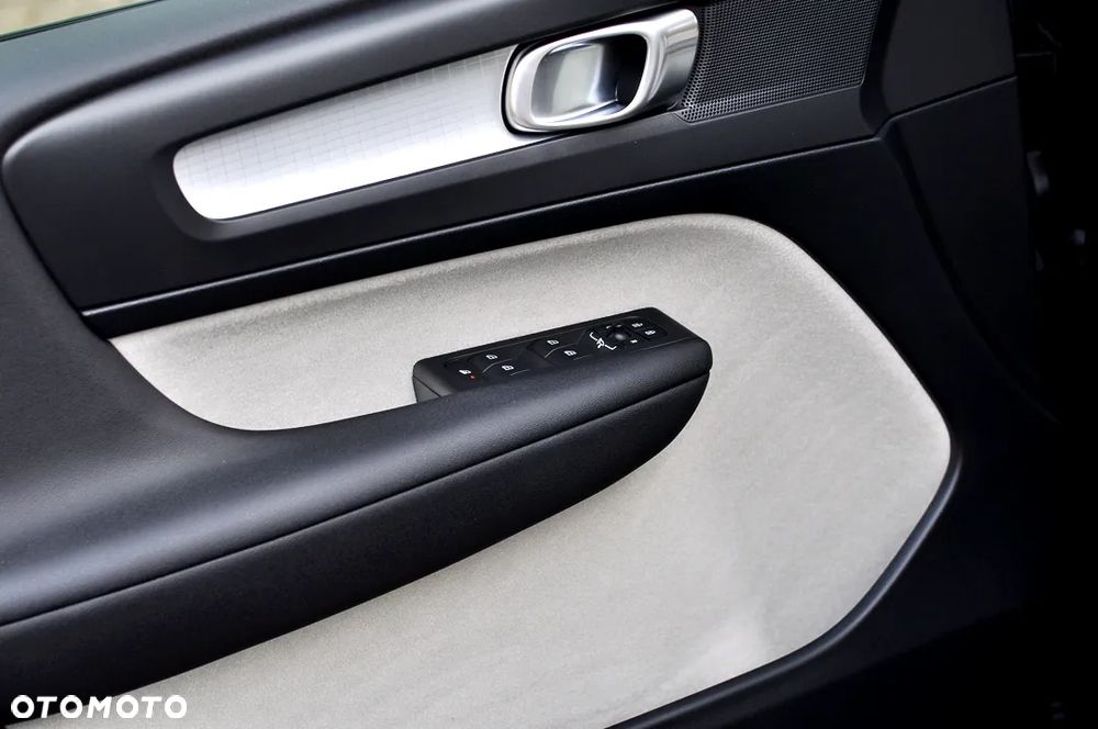 Volvo XC 40 T4 Geartronic Inscription - 18