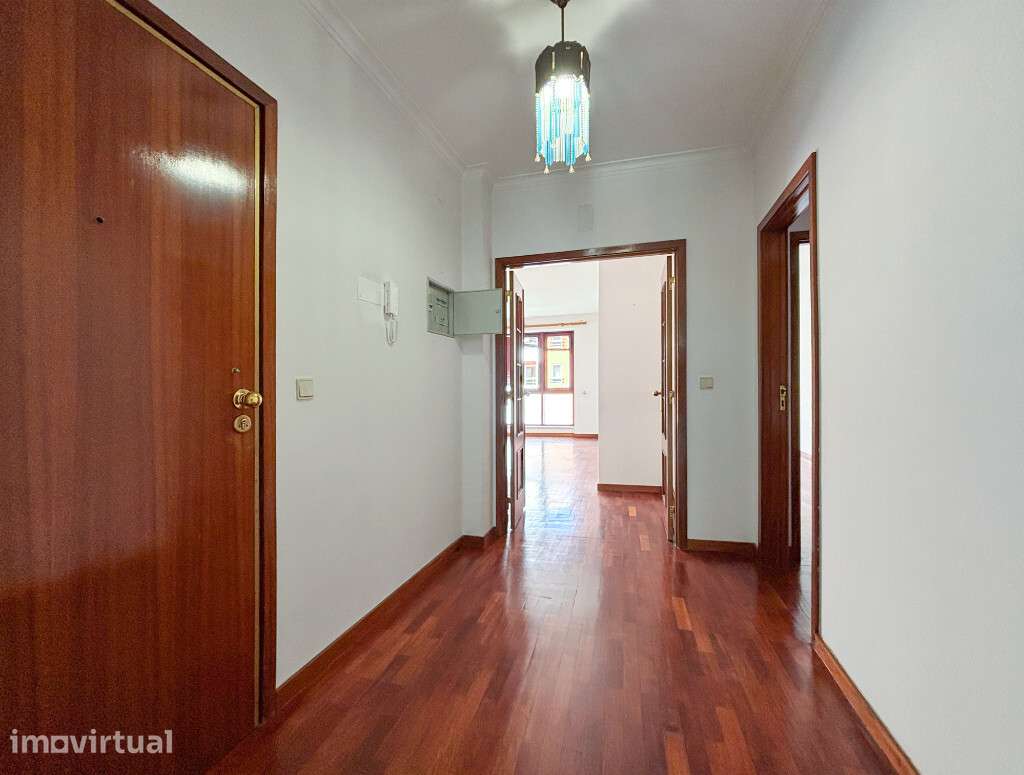 Apartamento T3 com garagem em zona de Celas - Grande imagem: 5/13