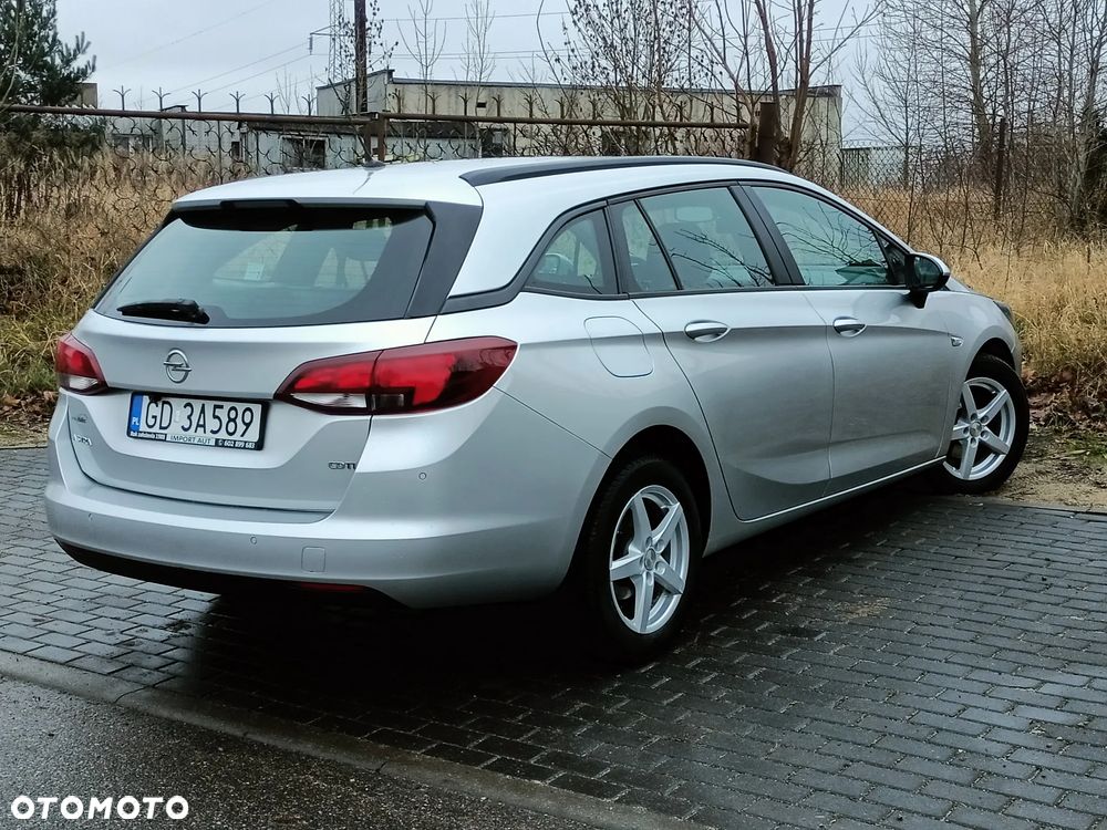 Opel Astra - 4