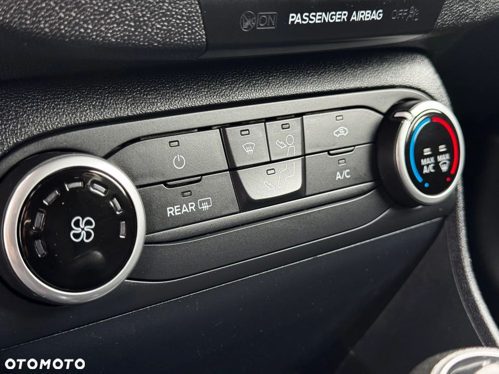 Ford Fiesta - 22