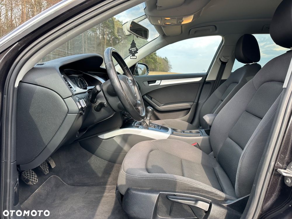 Audi A4 Avant 2.0 TFSI Attraction - 13