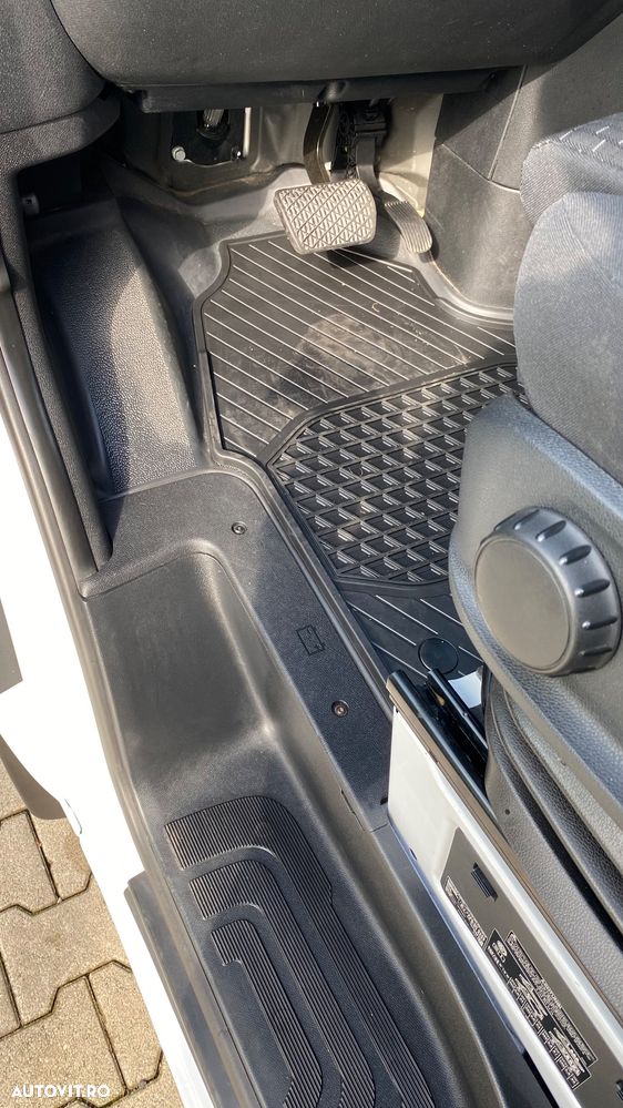 Mercedes-Benz Sprinter - 20