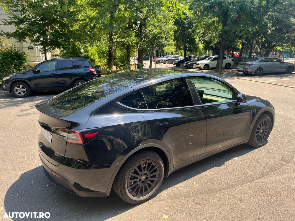 Tesla Model Y Standard - 11